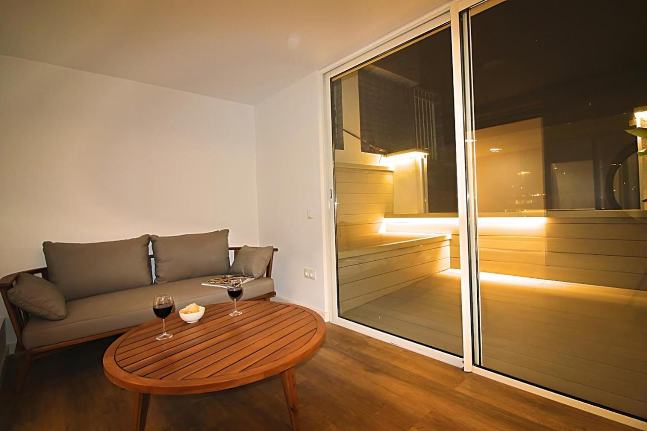 Ferienwohnung Incredible Penthouse With Jacuzzi In The Center, Unique In The Area Barcelona Exterior foto