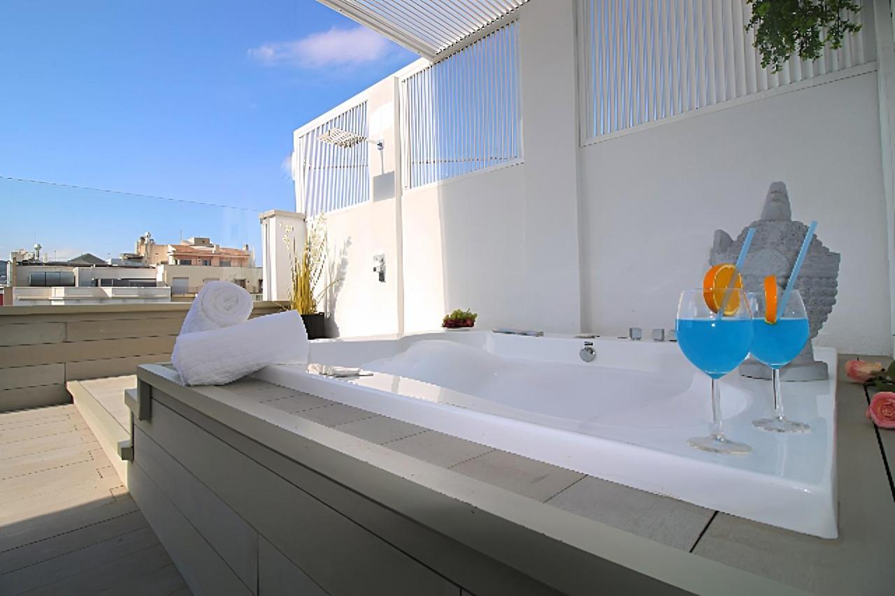 Ferienwohnung Incredible Penthouse With Jacuzzi In The Center, Unique In The Area Barcelona Exterior foto